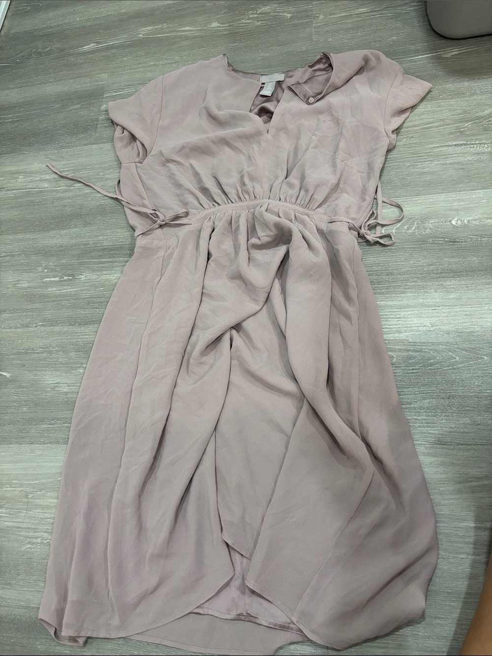 H&M Dusty Rose Tie-Waist Midi Dress